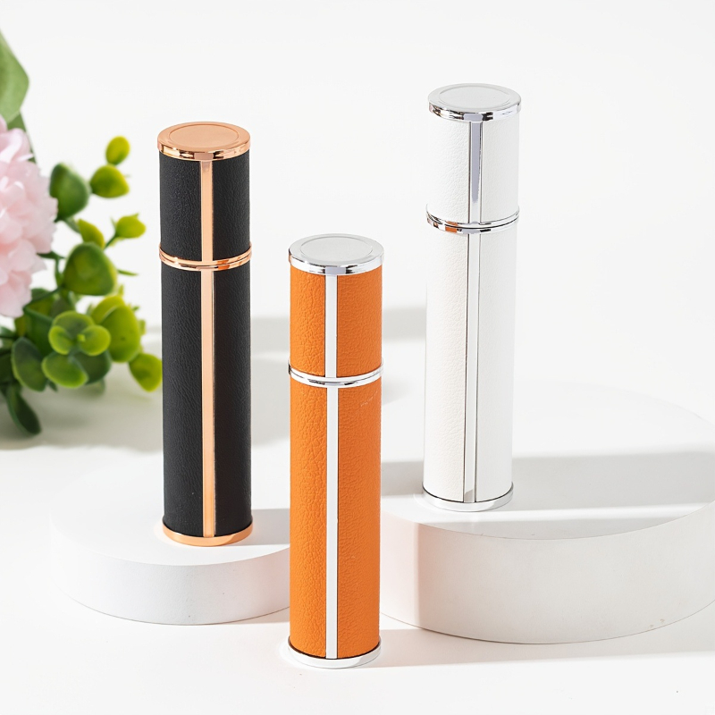 Bouteille de parfum en cuir de - Perfume Fine Fragrance avis et prix